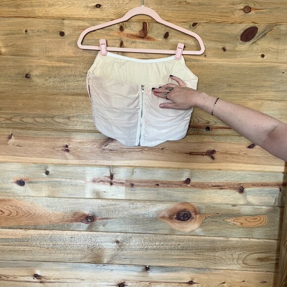 Viral Amazon Mesh Corset - Picture 2 of 2